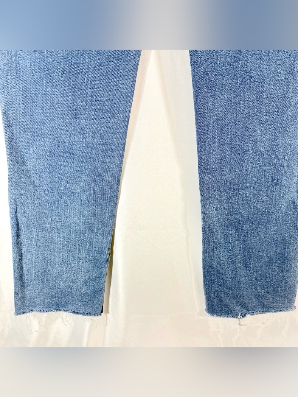 Good American “Good Boy” High Rise Slim Boyfriend Jeans With Side Slits Size 10 - Picture 9 of 14